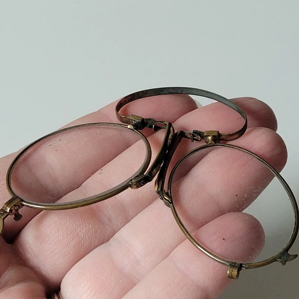 Antique Gold Filled Pince Nez Spectacles Spring Bridge Eyeglasses +0.12 Minimal